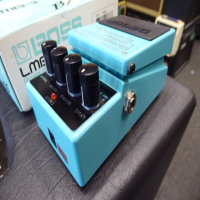 Bass limiter/enhancer pedal in excellent condition with box.