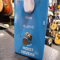 Affordable reverb pedal in good condition.
