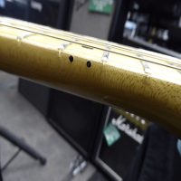 Stunning guitar in mint condition, with upgraded Gotoh saddles and full stone setup.&nbsp; Plays like a dream.