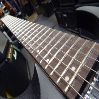 <p>Double cut electric with twin humbucking pickups.</p><p>Mint condition.</p>